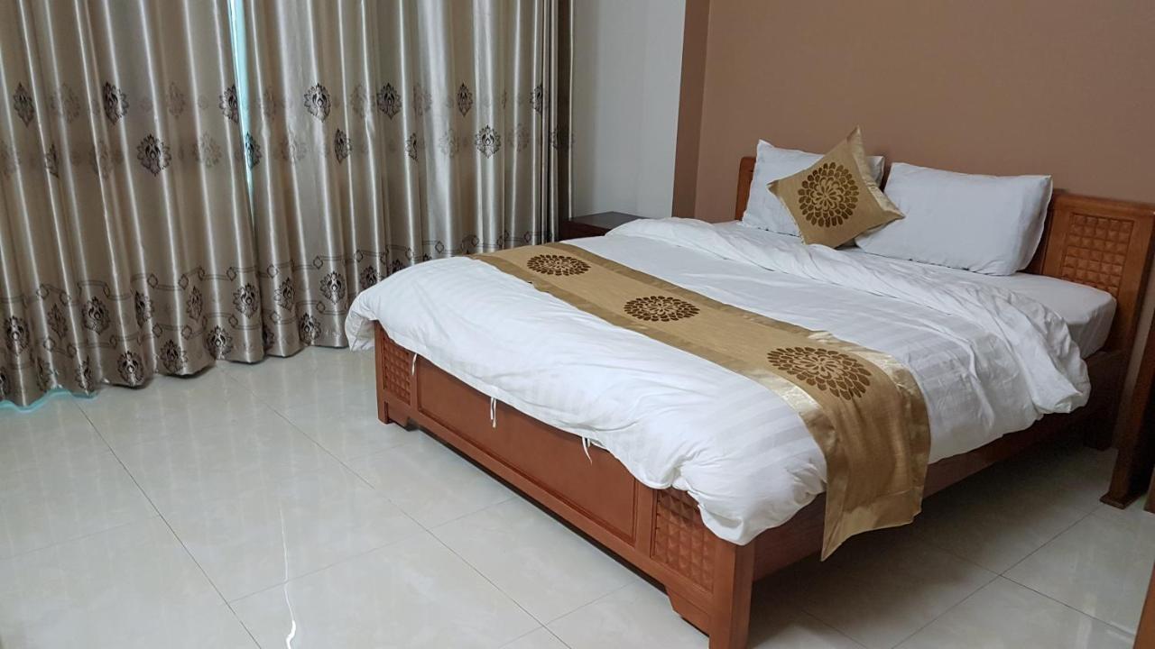 Love Hotel Near Ha Dong General Hospital Hanoi Bagian luar foto