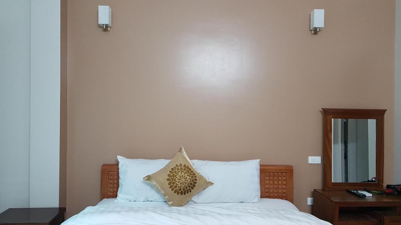 Love Hotel Near Ha Dong General Hospital Hanoi Bagian luar foto