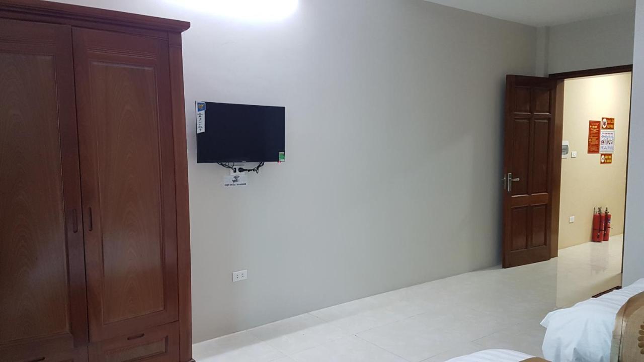 Love Hotel Near Ha Dong General Hospital Hanoi Bagian luar foto